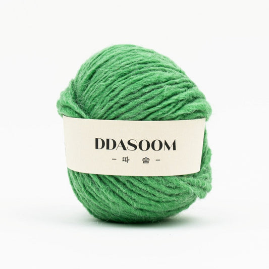 Ddasoom, Wool Acrylic Yarn, Light and Fluffy, Pretty Colors - Green
