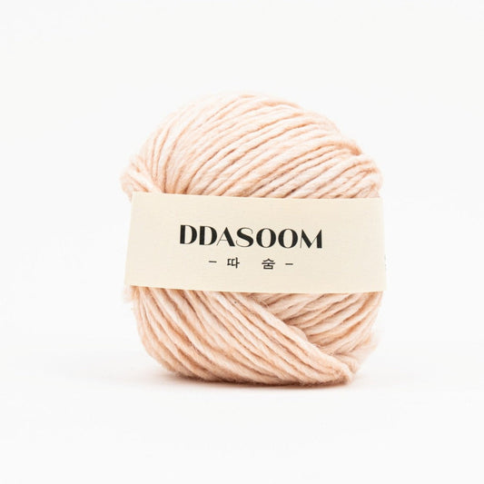 Ddasoom, Wool Acrylic Yarn, Light and Fluffy, Pretty Colors - Peach